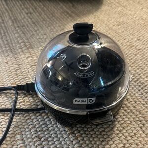 Dash Black Egg Cooker